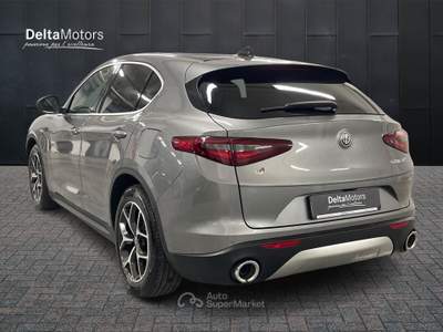 Alfa Romeo Stelvio  - stelvio 2.2 t executive rwd 190cv auto my19 Grigio usata Montecosaro