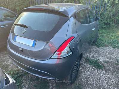 Lancia Ypsilon  - ypsilon 1.0 firefly hybrid platino s&s 70cv Grigio usata Roma