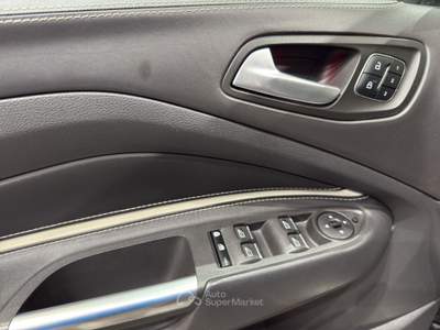Ford Kuga  2.0 tdci vignale s&s awd 150cv powershift Nero usata Firenze