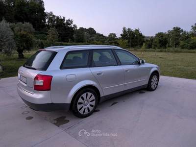 Audi A4 Cambio manuale. Veicolo in buone condizioni generali Argento usata ARPINO