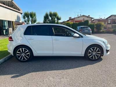 Volkswagen Golf Golf 1.6 TDI 110 CV 5p. Executive BlueMotion Technology Bianco usata Castiglione delle Stiviere