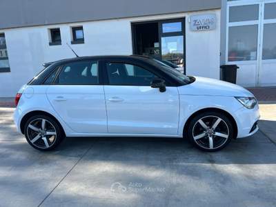 Audi A1 A1 SPB 1.6 TDI Ambition Bianco usata Mesagne