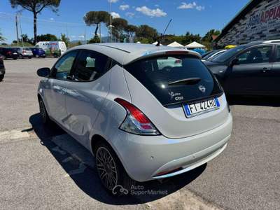 Lancia Ypsilon Ypsilon III 2015 1.2 Gold ecochic Gpl 69cv 2018 Grigio usata Latina