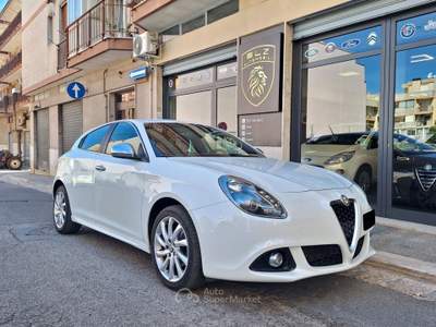Alfa Romeo Giulietta Exclusive Bianco usata Castellana Grotte