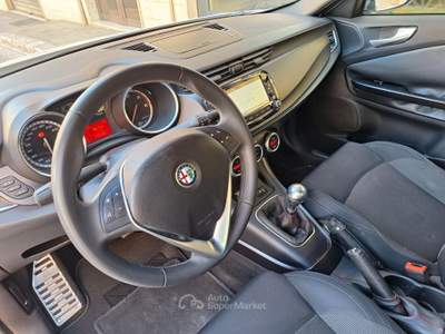 Alfa Romeo Giulietta Exclusive Bianco usata Castellana Grotte