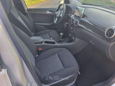 Mercedes-Benz Classe B B 180 Executive FL Argento usata TREVIGLIO
