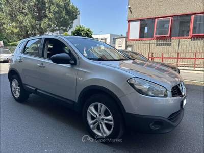 Nissan Qashqai 1.6 dci Tekna usata Milano