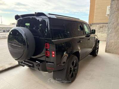 Land Rover Defender 110 3.0D I6 250 CV AWD Auto X-Dynamic HSE. Nero usata Carovigno