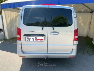 Mercedes-Benz Vito 2.0 114 CDI PL Tourer Sel Extra-Long 9 Posti + IVA Argento usata Firenze