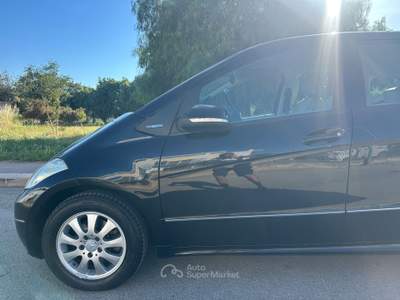 Mercedes-Benz Classe A Mercedes CLASSE A 150 BENZINA 2009 - SOLO 160 MILA KM Nero usata Terlizzi