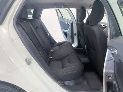 Volvo V60 1.6 d2 Kinetic powershift Bianco usata Bassano del Grappa