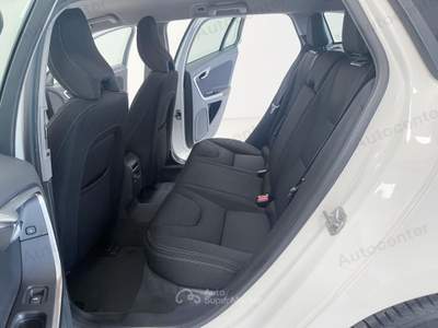 Volvo V60 1.6 d2 Kinetic powershift Bianco usata Bassano del Grappa