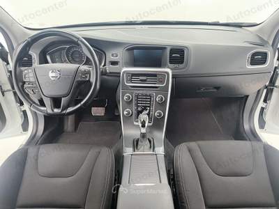 Volvo V60 1.6 d2 Kinetic powershift Bianco usata Bassano del Grappa