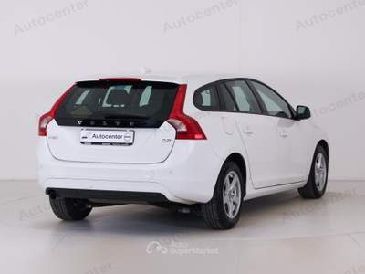 Volvo V60 1.6 d2 Kinetic powershift Bianco usata Bassano del Grappa