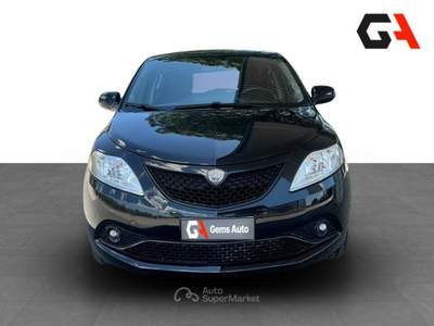 Lancia Ypsilon 1.0 70cv Firefly Hybrid S&S Gold Nero usata Ercolano