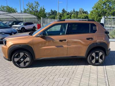 Fiat Grande Panda Grande Panda 1.2 hybrid La Prima 110cv edct Marrone usata Milano