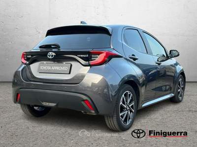 Toyota Yaris Hybrid Trend MY22 usata Civate