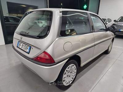 Lancia Y Y I 1996 1.2 8v LS /ARIA CONDIZIONATA/neopatentati Argento usata Martinengo