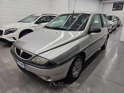 Lancia Y Y I 1996 1.2 8v LS /ARIA CONDIZIONATA/neopatentati Argento usata Martinengo