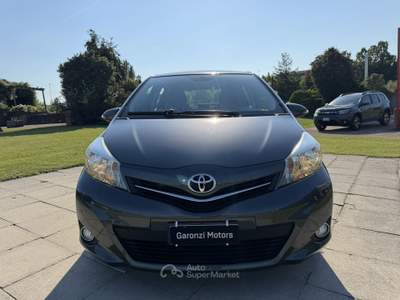 Toyota Yaris 1.4 D-4D Lounge Grigio usata Affi