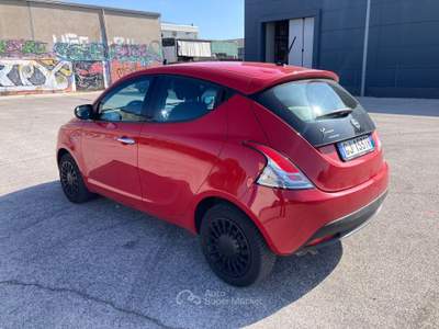 Lancia Ypsilon 5 porte GPL Ecochic Silver Rosso usata Maserà di Padova