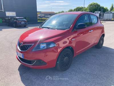Lancia Ypsilon 5 porte GPL Ecochic Silver Rosso usata Maserà di Padova
