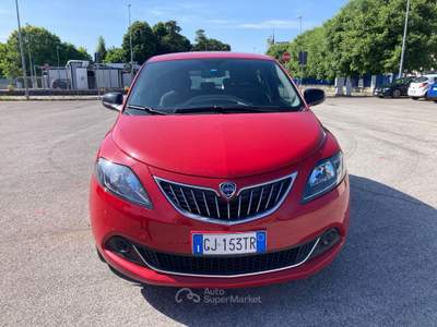 Lancia Ypsilon 5 porte GPL Ecochic Silver Rosso usata Maserà di Padova