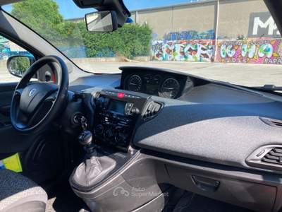 Lancia Ypsilon 5 porte GPL Ecochic Silver Rosso usata Maserà di Padova