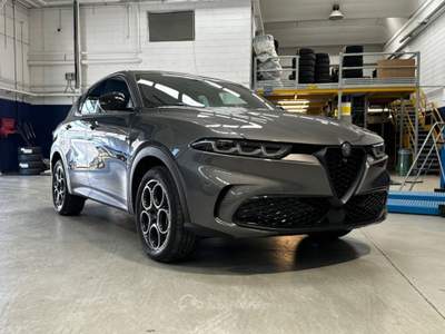 Alfa Romeo Tonale 1.3 280cv Plug-in Hybrid AT6 Sprint Q4 Grigio usata Milano
