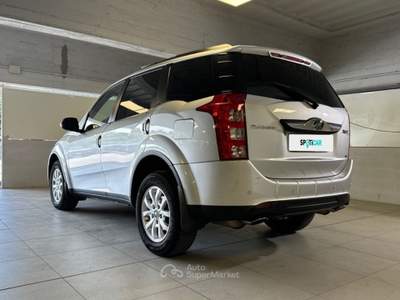 Mahindra XUV500 W8 FWD (4x2) Grigio usata Milano