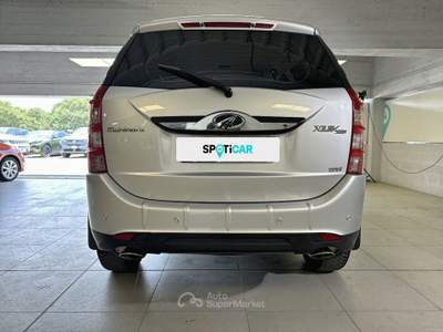 Mahindra XUV500 W8 FWD (4x2) Grigio usata Milano