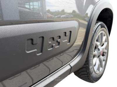 Fiat Panda Panda 1.3 mjt 16v 4x4 s&s 95cv Grigio usata Faenza