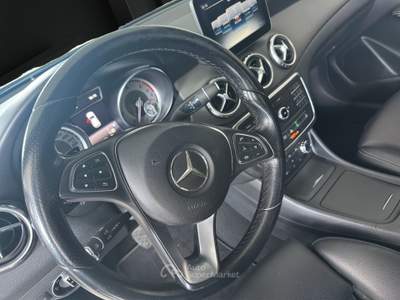 Mercedes-Benz GLA GLA 200 d Enduro Activity 4matic auto Bianco usata Rende