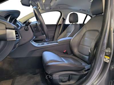 Jaguar XE 2.0 TD 180 HP AUTOMATICA Grigio usata Udine