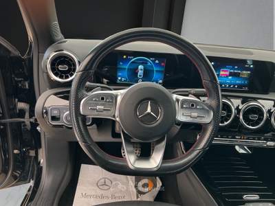 Mercedes-Benz Classe A 180 d Sedan Automatic Premium Nero usata Rende