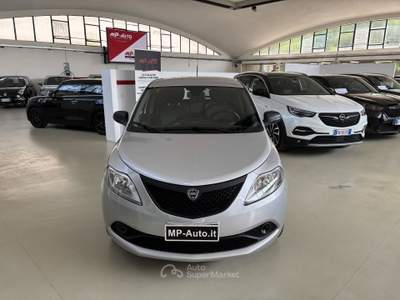 Lancia Ypsilon 1.0 70cv Hybrid UNICO PROPRIETARIO Argento usata Castellanza