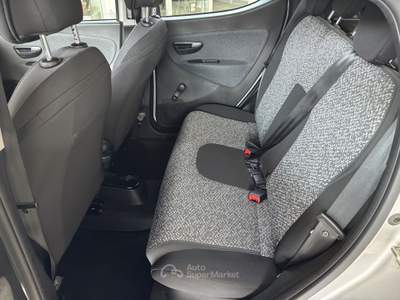 Lancia Ypsilon 1.0 70cv Hybrid UNICO PROPRIETARIO Argento usata Castellanza