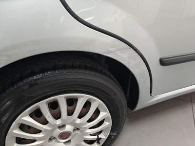 Fiat Grande Punto Grande Punto 5p 1.3 mjt 16v Dynamic 90cv 6m  Grigio usata Striano
