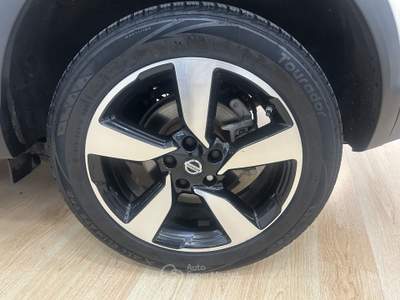 Nissan Qashqai 1.2 DIG-T 115 N-Connecta usata BARI