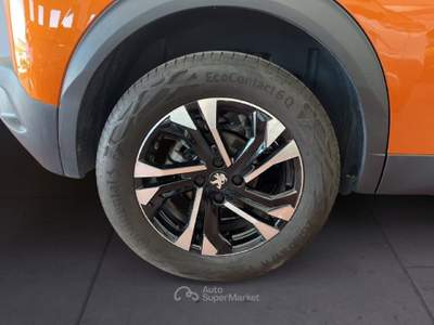 Peugeot 2008 II 2020 1.2 puretech Allure s&s 100cv Arancione usata Torino