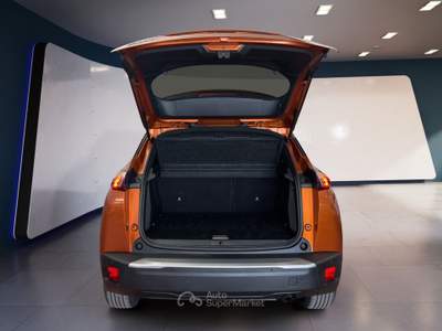 Peugeot 2008 II 2020 1.2 puretech Allure s&s 100cv Arancione usata Torino
