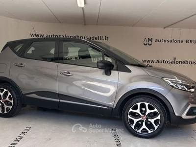 Renault Captur 0.9 TCe 90cv Energy INTENS  PACK EXTEND GRIP Grigio usata Galbiate