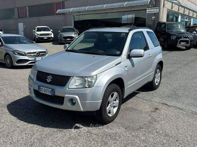Suzuki Grand Vitara Grand Vitara II 2006 3p 1.9 ddis Argento usata Romagnano Sesia