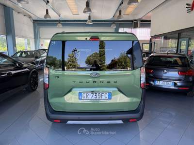 Ford Tourneo Courier 124cv Verde usata Romagnano Sesia