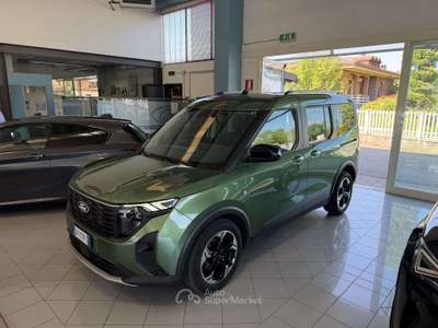Ford Tourneo Courier 124cv Verde usata Romagnano Sesia