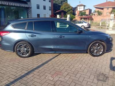 Ford Focus Focus V SW 1.5 ecoblue ST-Line S&S 120CV Blu/Azzurro usata Carignano