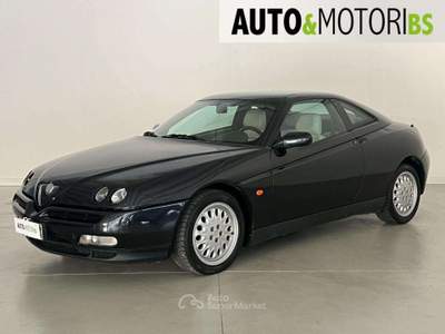 Alfa Romeo Alfetta GT/GTV 2.0i V6 turbo cat L Nero usata Concesio