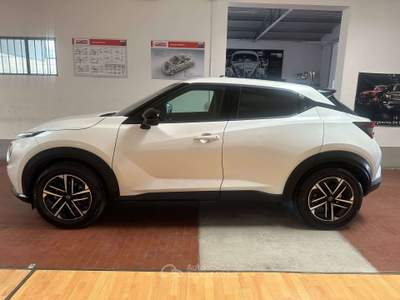 Nissan Juke Juke II 2024 1.0 dig-t N-Connecta 114cv bianco perla met km 18000 Bianco usata Arezzo
