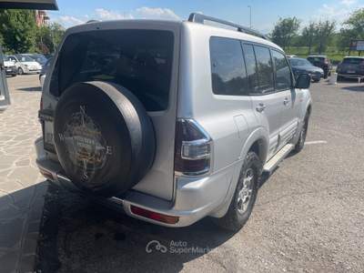 Mitsubishi Pajero III 3.2 16V DI-D 5p. GLX 7 Posti Grigio usata Casalgrande