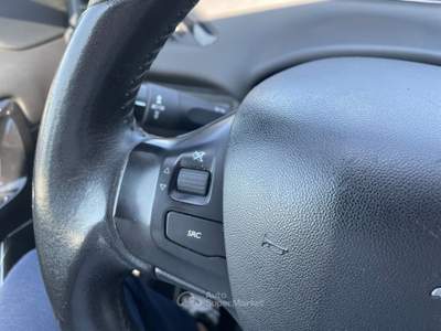 Peugeot 208 5 porte Allure DISTRIBUZIONE NUOVA Nero usata Casalgrande